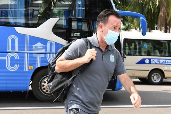 国内自拍露脸普通话对白在线