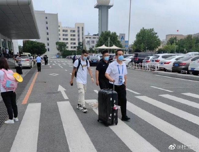 漂亮的服务员