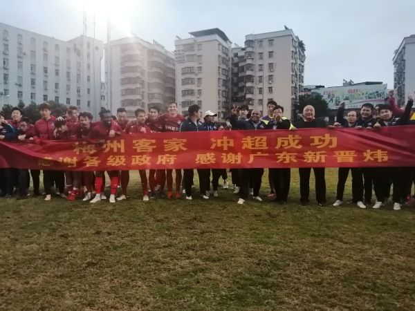 一炕四女被窝交换啪mog