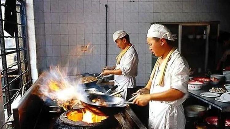 国产成人精品午夜在线播放